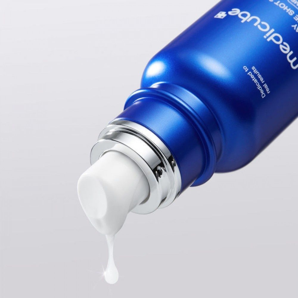 Сыворотка с экзосомами и спикулами для сужения пор Medicube One Day Exosome Shot Pore Ampoule 2000, 30 мл  фото