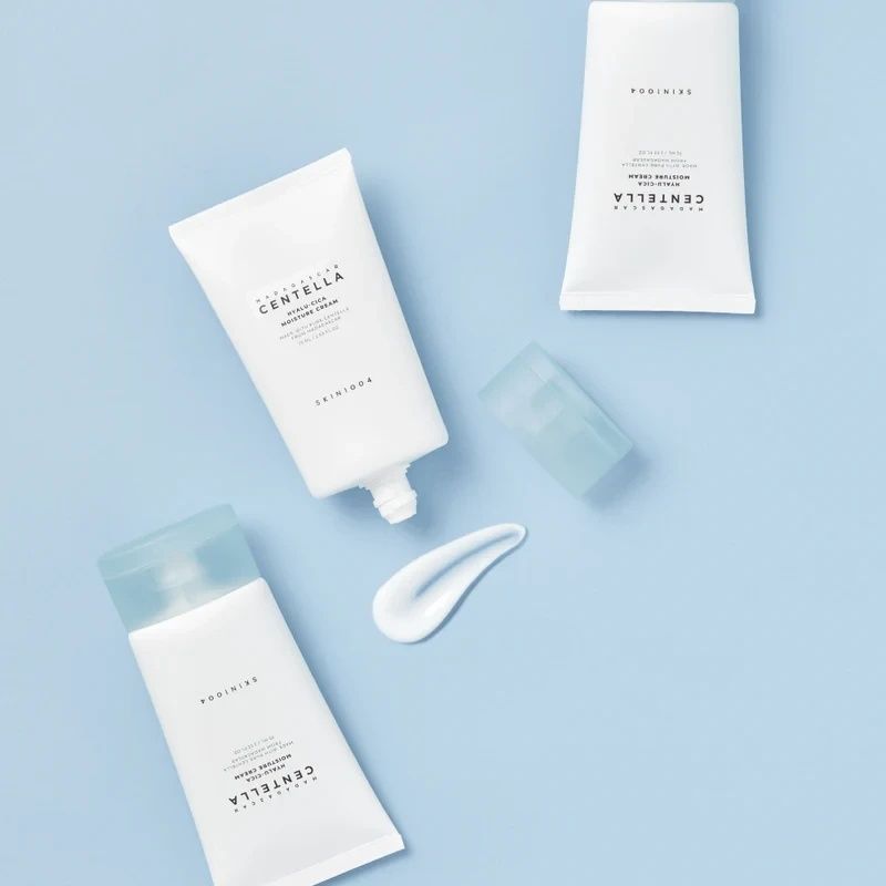 Зволожуючий крем SKIN1004 Madagascar Centella Hyalu-cica Moisture Cream 75мл фото